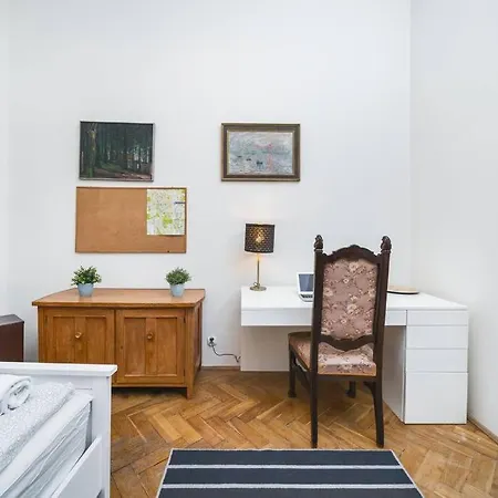 Unique Apartment *